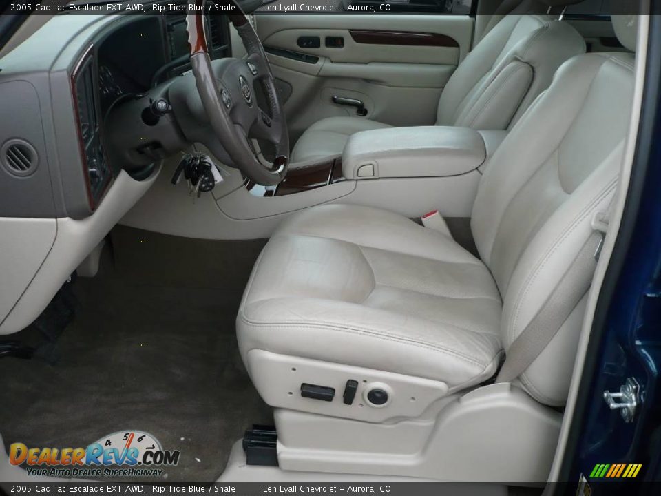 2005 Cadillac Escalade EXT AWD Rip Tide Blue / Shale Photo #11