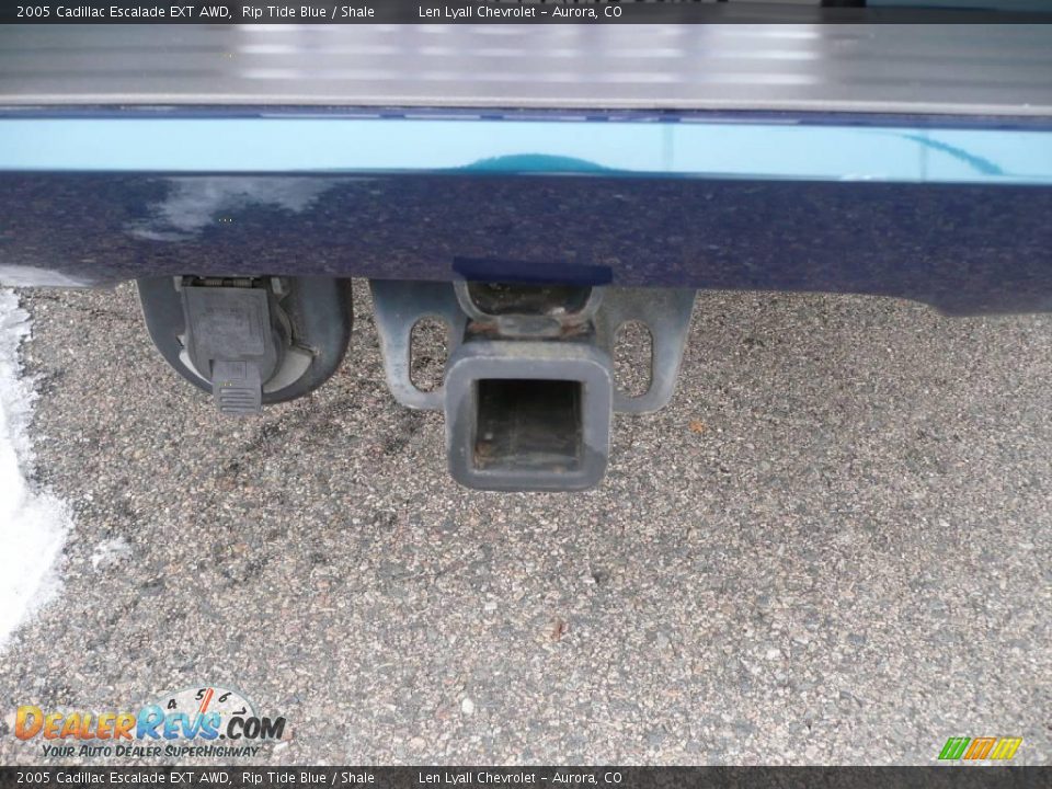 2005 Cadillac Escalade EXT AWD Rip Tide Blue / Shale Photo #14
