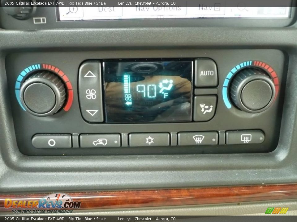 2005 Cadillac Escalade EXT AWD Rip Tide Blue / Shale Photo #32