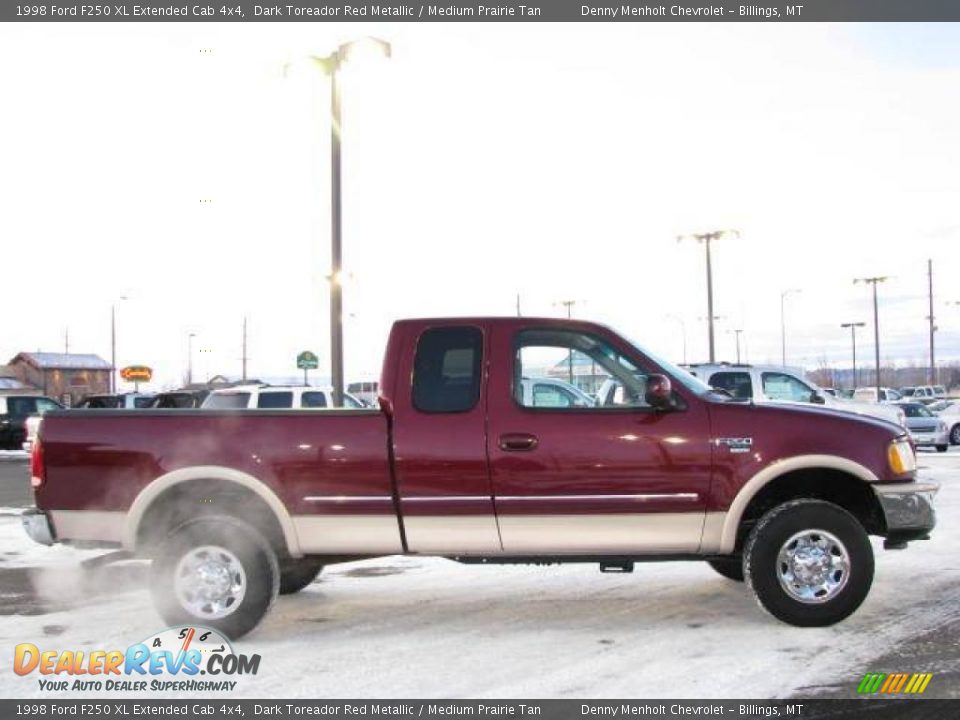 1998 Ford F250 XL Extended Cab 4x4 Dark Toreador Red Metallic / Medium Prairie Tan Photo #4