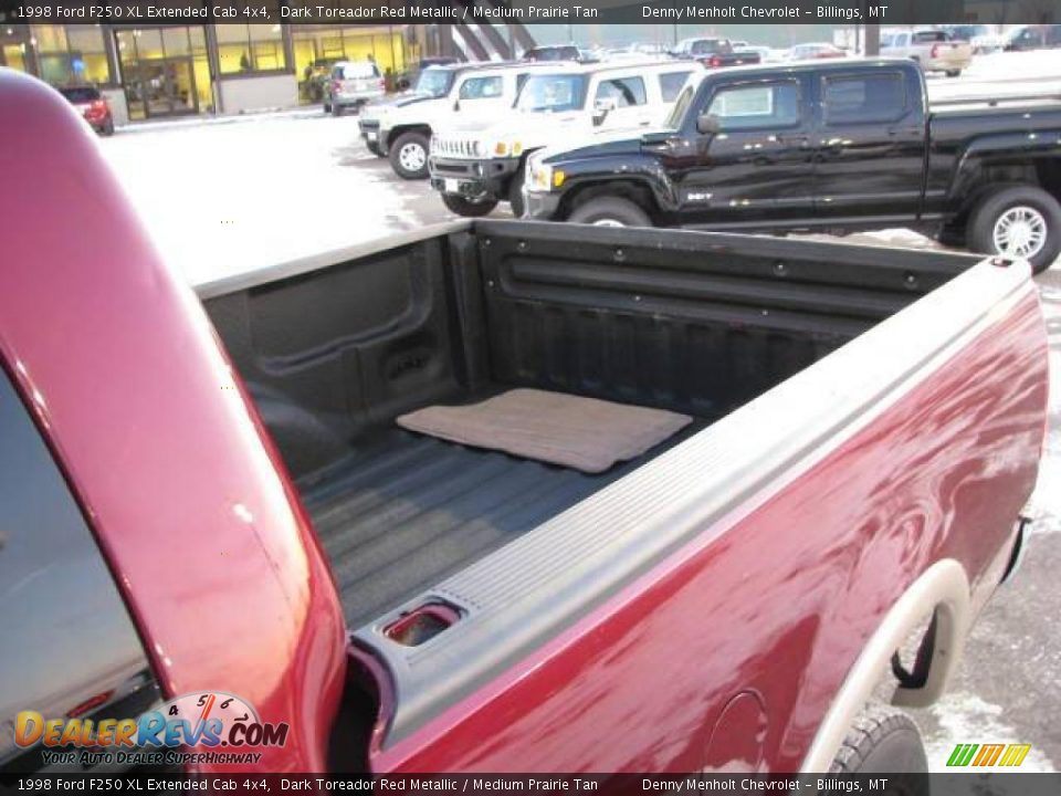 1998 Ford F250 XL Extended Cab 4x4 Dark Toreador Red Metallic / Medium Prairie Tan Photo #8