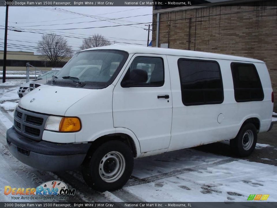 2000 Dodge Ram Van 1500 Passenger Bright White / Mist Gray Photo #1