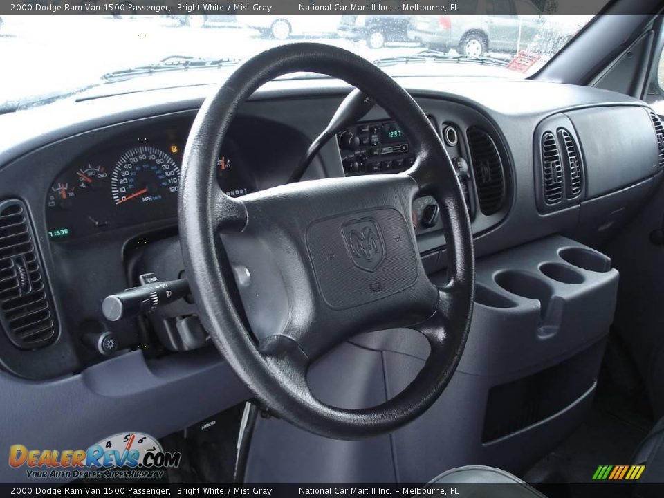 2000 Dodge Ram Van 1500 Passenger Bright White / Mist Gray Photo #9