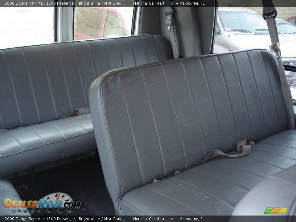 2000 Dodge Ram Van 1500 Passenger Bright White / Mist Gray Photo #22