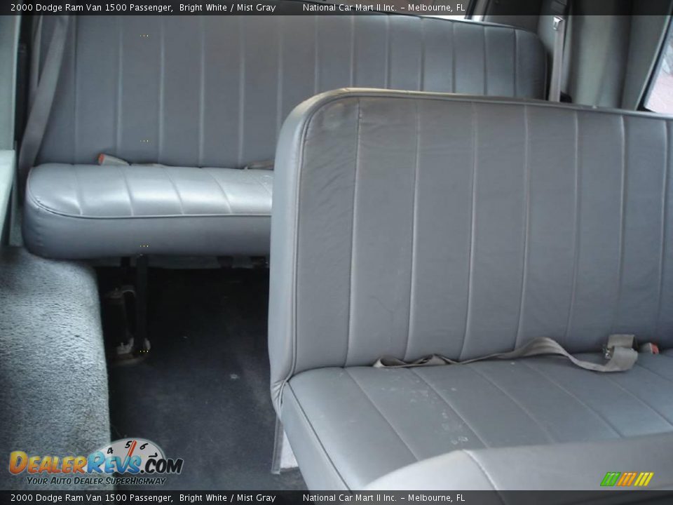 2000 Dodge Ram Van 1500 Passenger Bright White / Mist Gray Photo #25