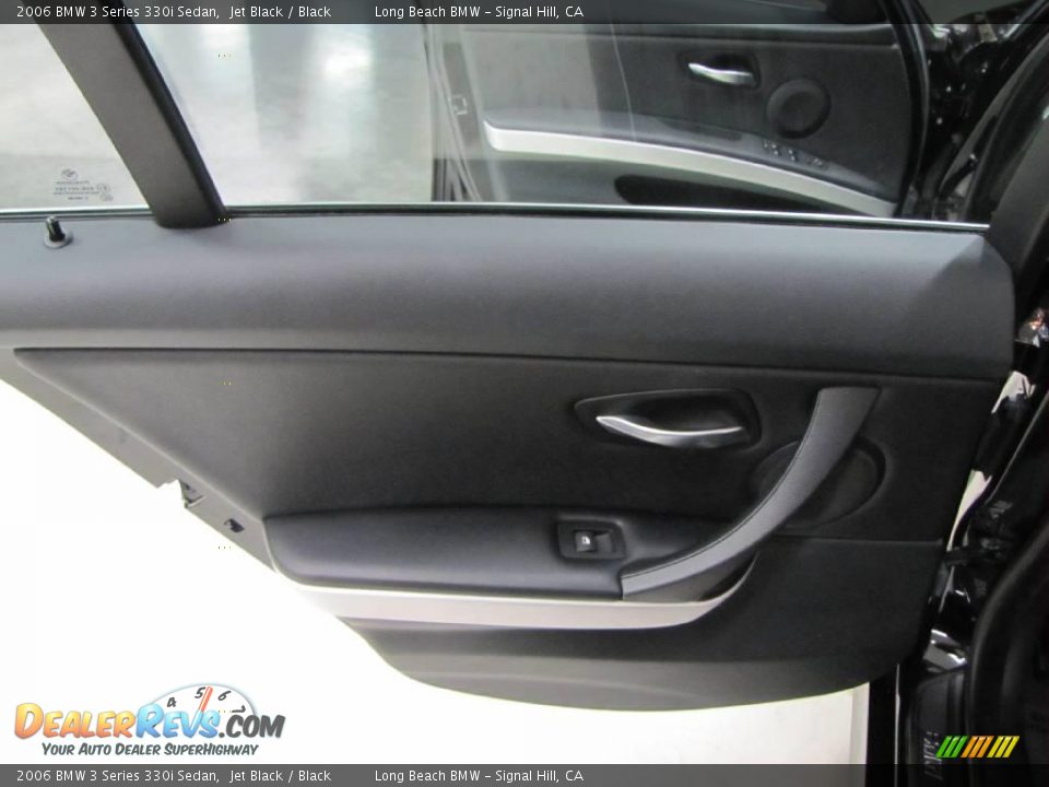 2006 BMW 3 Series 330i Sedan Jet Black / Black Photo #33