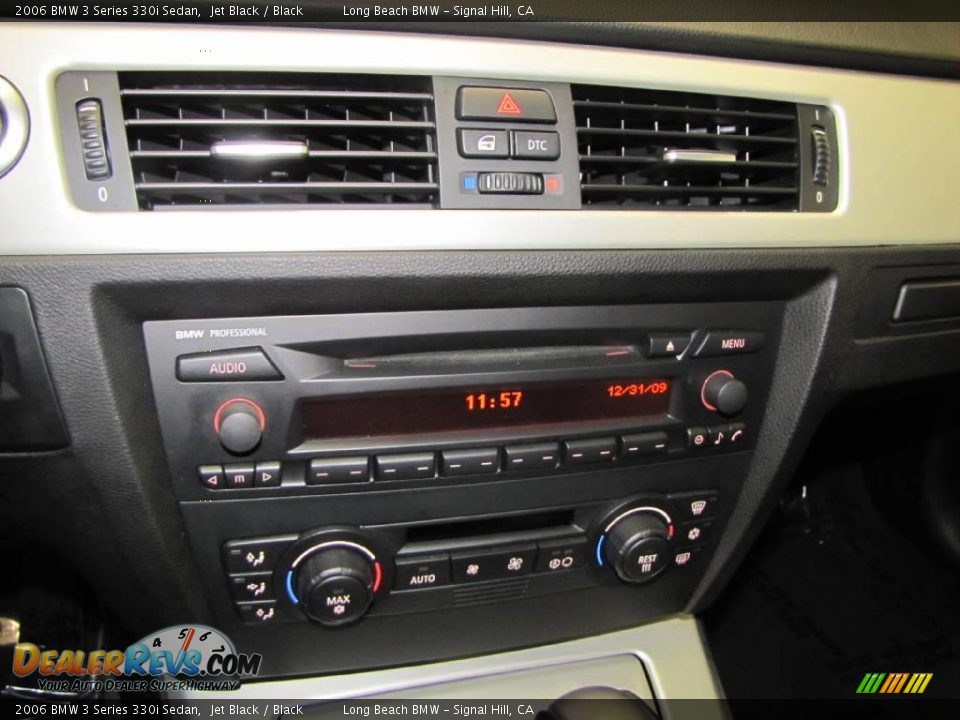 2006 BMW 3 Series 330i Sedan Jet Black / Black Photo #36