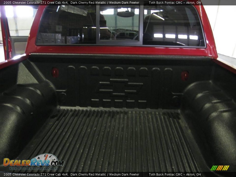 2005 Chevrolet Colorado Z71 Crew Cab 4x4 Dark Cherry Red Metallic / Medium Dark Pewter Photo #15