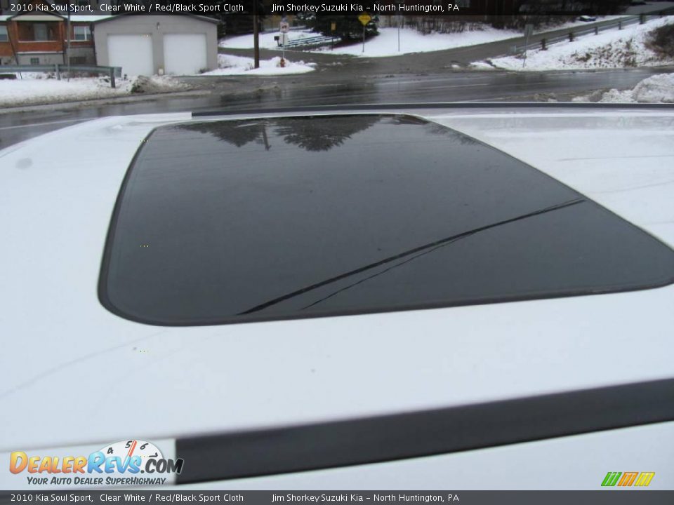 2010 Kia Soul Sport Clear White / Red/Black Sport Cloth Photo #15