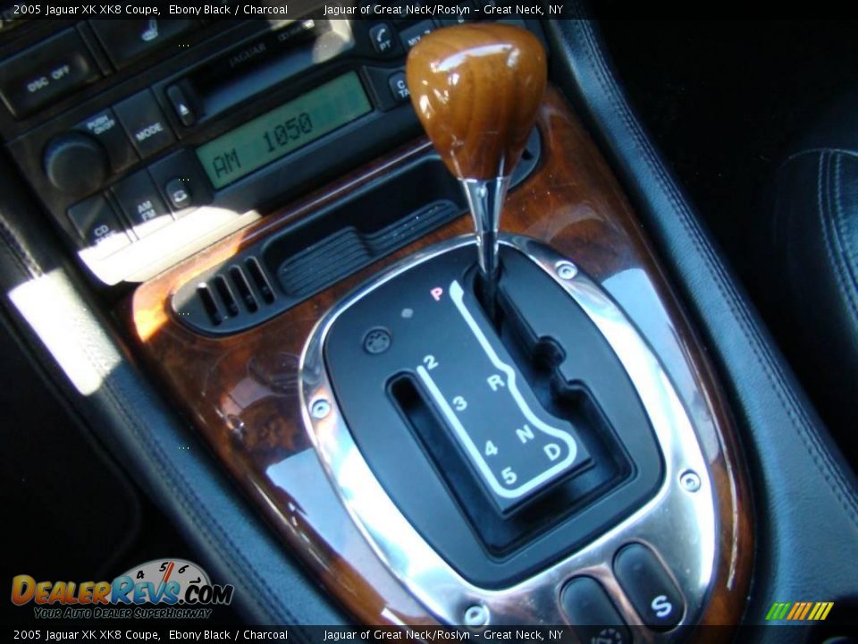 2005 Jaguar XK XK8 Coupe Ebony Black / Charcoal Photo #14