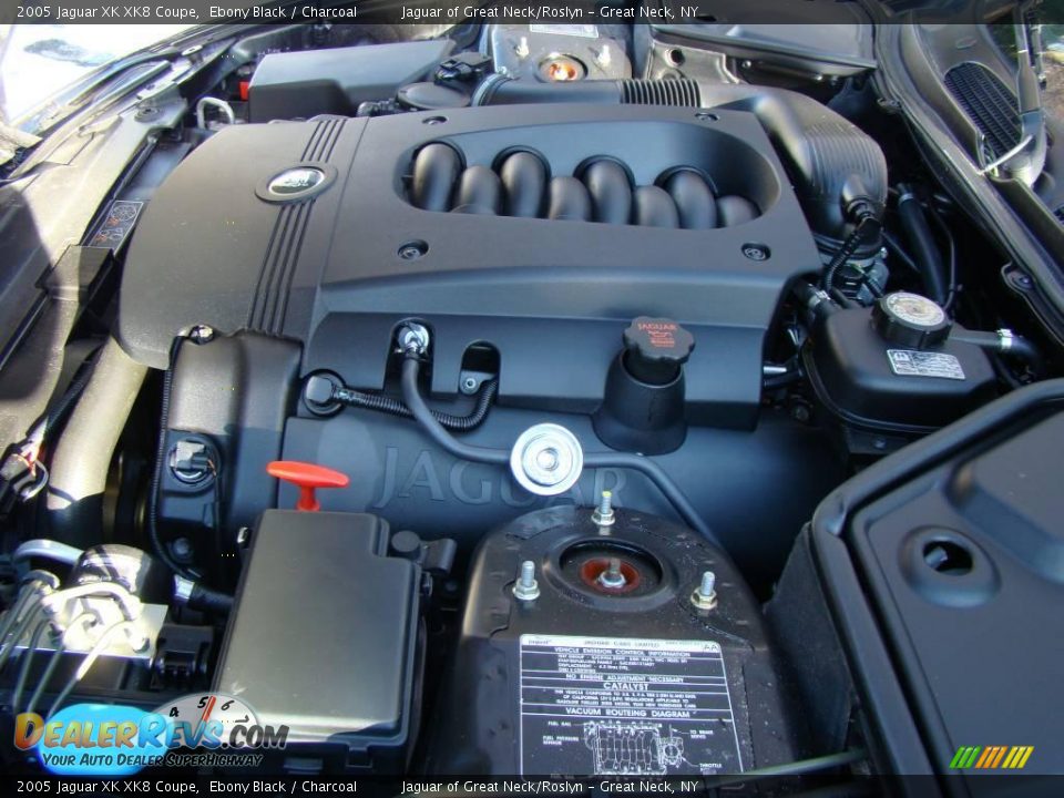2005 Jaguar XK XK8 Coupe Ebony Black / Charcoal Photo #20
