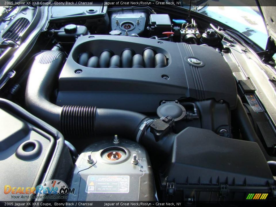 2005 Jaguar XK XK8 Coupe Ebony Black / Charcoal Photo #21