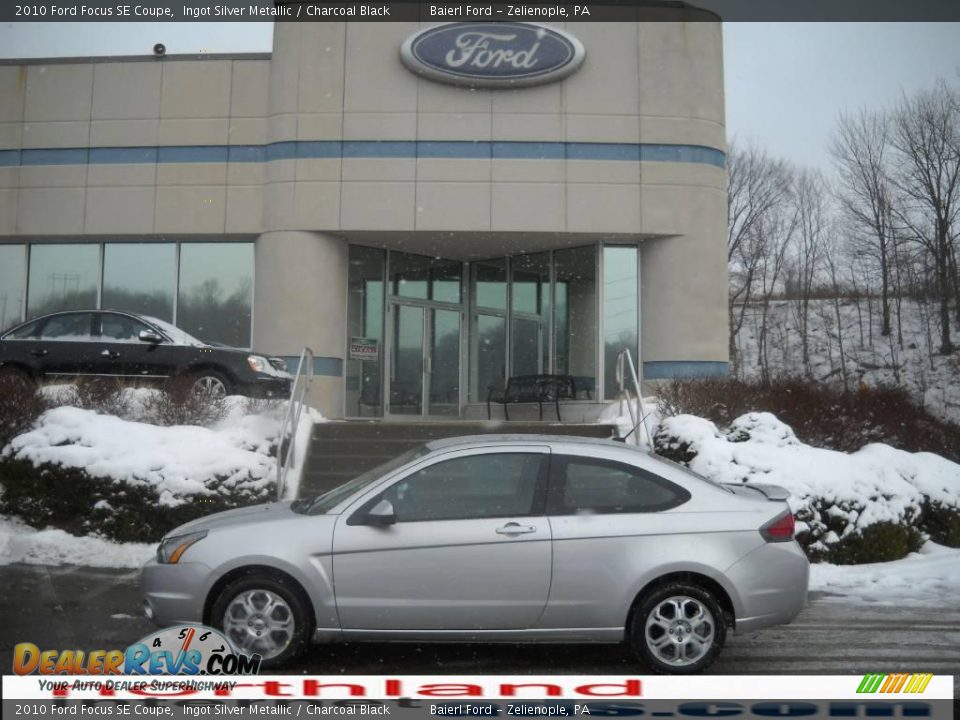 2010 Ford Focus SE Coupe Ingot Silver Metallic / Charcoal Black Photo #1