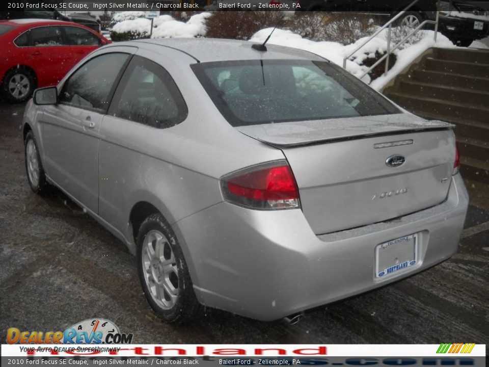 2010 Ford Focus SE Coupe Ingot Silver Metallic / Charcoal Black Photo #8