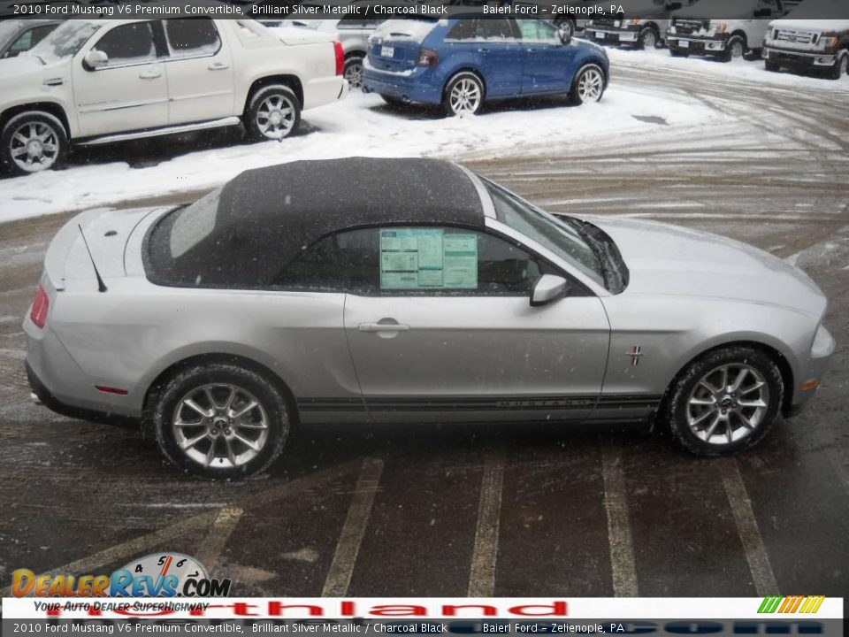 2010 Ford Mustang V6 Premium Convertible Brilliant Silver Metallic / Charcoal Black Photo #5