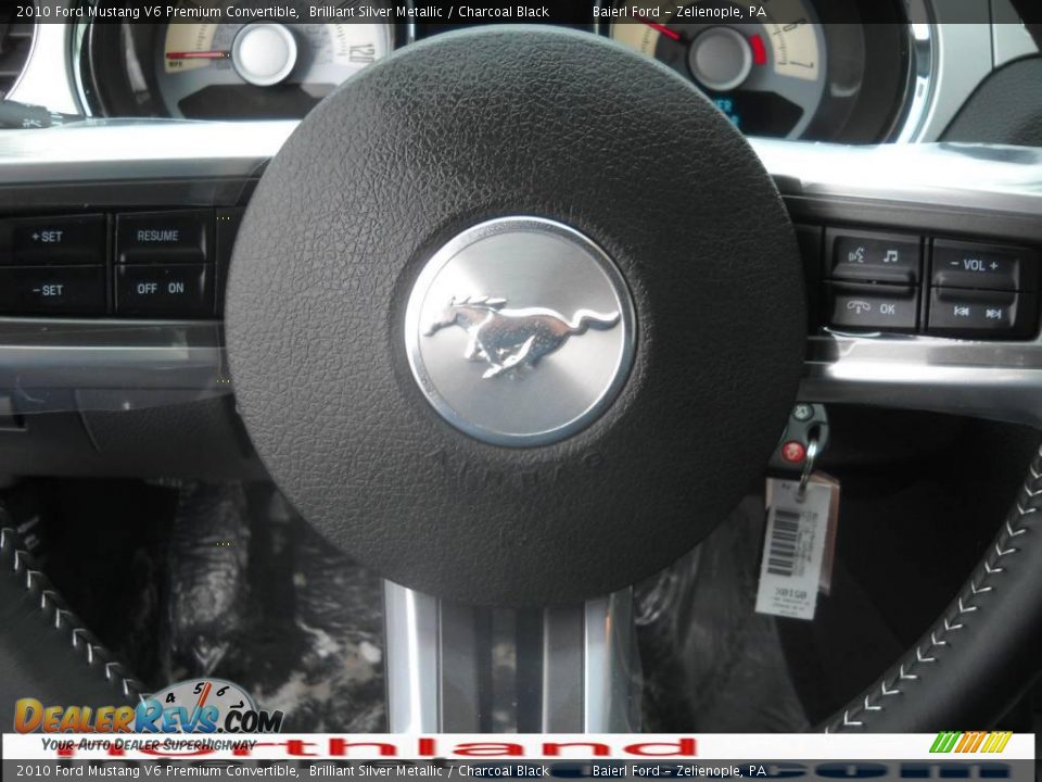 2010 Ford Mustang V6 Premium Convertible Brilliant Silver Metallic / Charcoal Black Photo #19