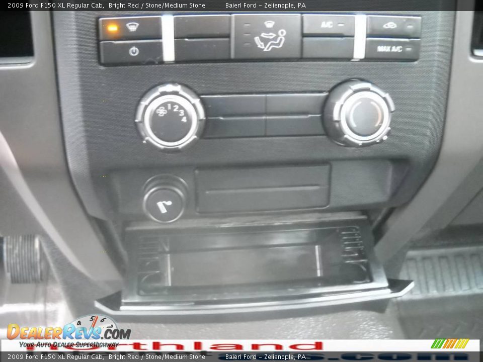2009 Ford F150 XL Regular Cab Bright Red / Stone/Medium Stone Photo #18