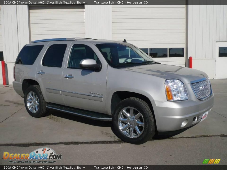 2009 GMC Yukon Denali AWD Silver Birch Metallic / Ebony Photo #1