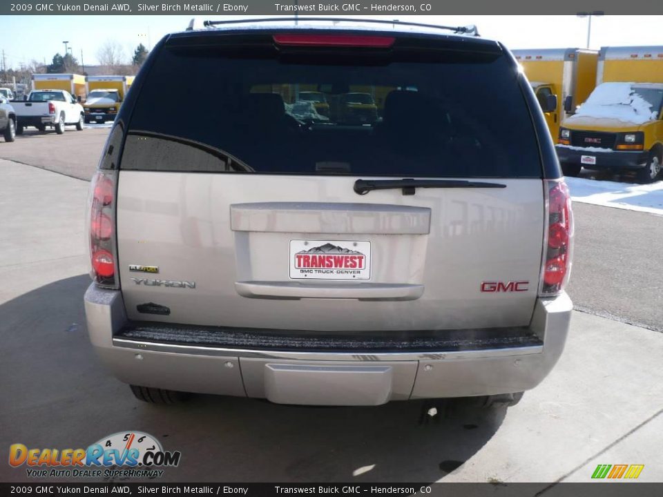 2009 GMC Yukon Denali AWD Silver Birch Metallic / Ebony Photo #5