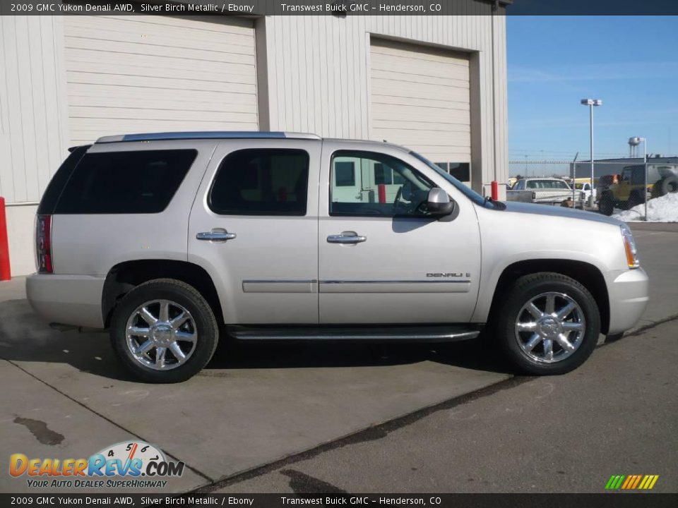 2009 GMC Yukon Denali AWD Silver Birch Metallic / Ebony Photo #6