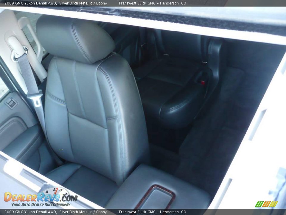 2009 GMC Yukon Denali AWD Silver Birch Metallic / Ebony Photo #9