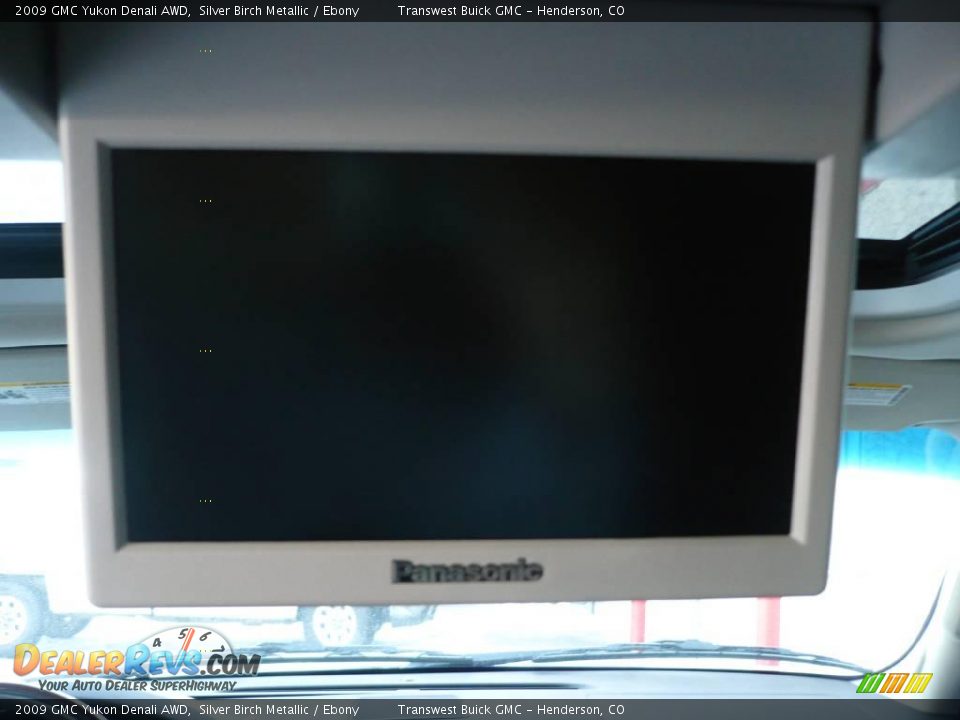 2009 GMC Yukon Denali AWD Silver Birch Metallic / Ebony Photo #10