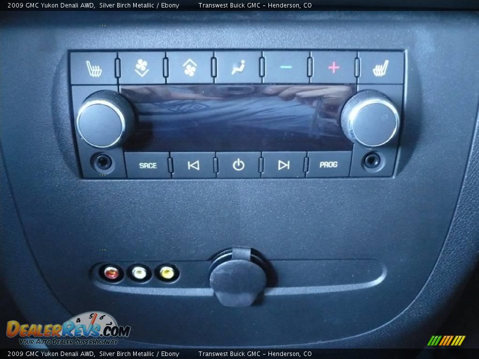 2009 GMC Yukon Denali AWD Silver Birch Metallic / Ebony Photo #11