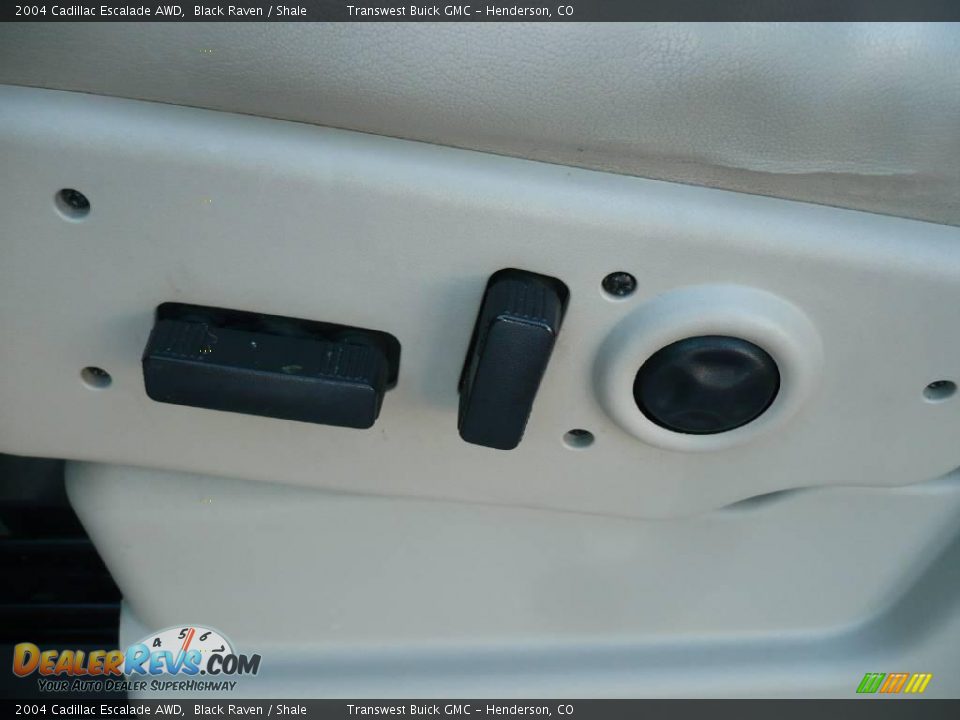 2004 Cadillac Escalade AWD Black Raven / Shale Photo #11