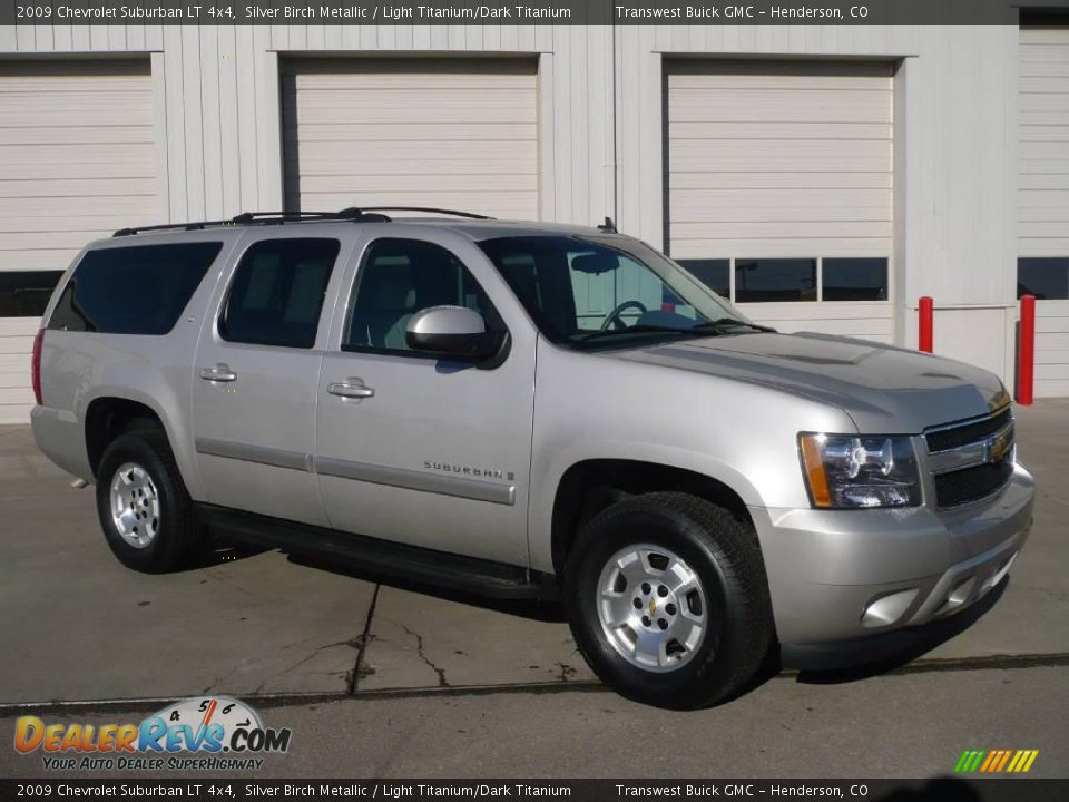 2009 Chevrolet Suburban LT 4x4 Silver Birch Metallic / Light Titanium/Dark Titanium Photo #1