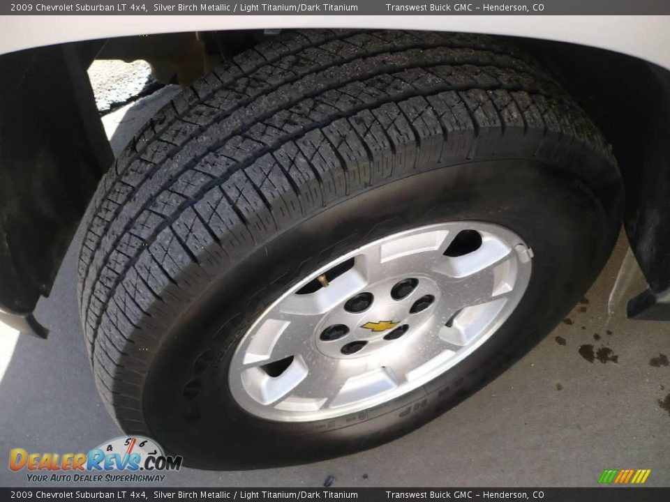 2009 Chevrolet Suburban LT 4x4 Silver Birch Metallic / Light Titanium/Dark Titanium Photo #7