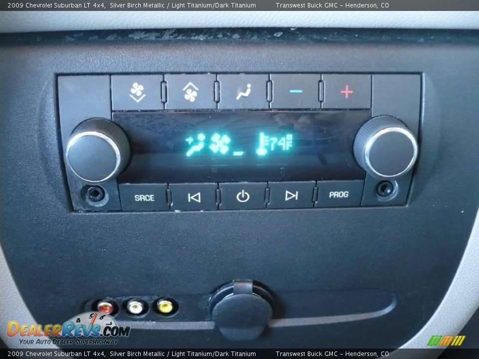 2009 Chevrolet Suburban LT 4x4 Silver Birch Metallic / Light Titanium/Dark Titanium Photo #11