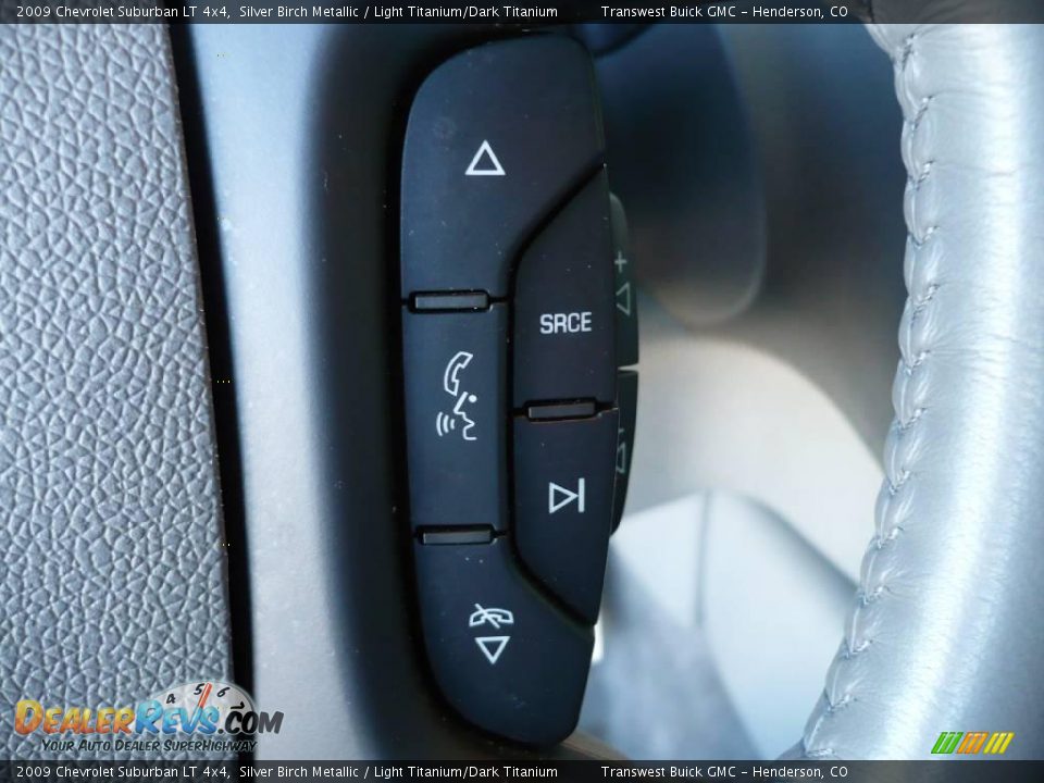 2009 Chevrolet Suburban LT 4x4 Silver Birch Metallic / Light Titanium/Dark Titanium Photo #18