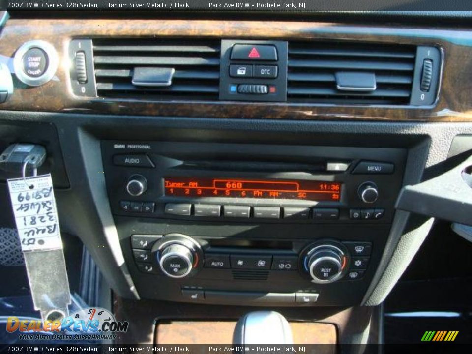 2007 BMW 3 Series 328i Sedan Titanium Silver Metallic / Black Photo #15