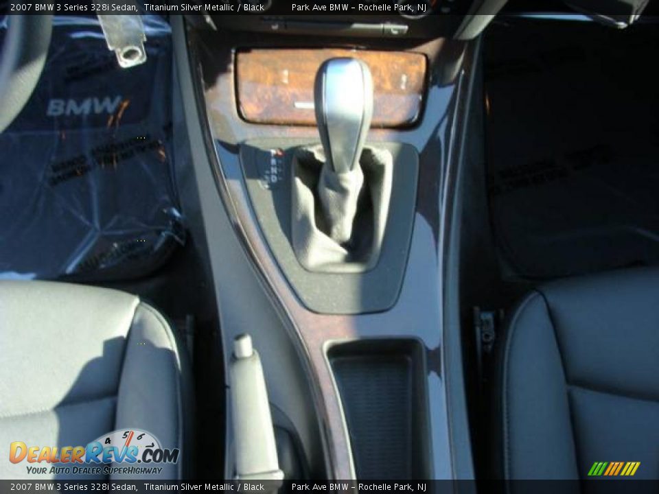 2007 BMW 3 Series 328i Sedan Titanium Silver Metallic / Black Photo #16