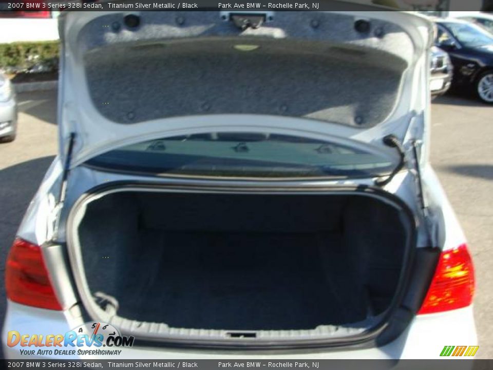 2007 BMW 3 Series 328i Sedan Titanium Silver Metallic / Black Photo #18