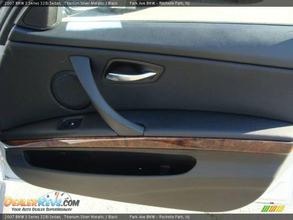 2007 BMW 3 Series 328i Sedan Titanium Silver Metallic / Black Photo #21