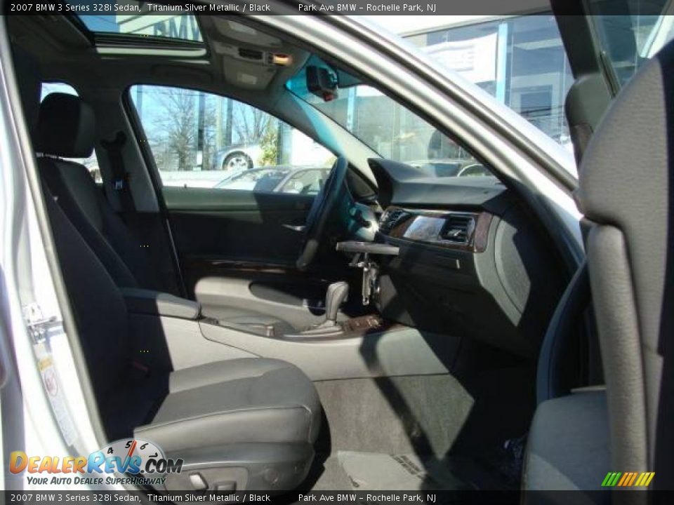 2007 BMW 3 Series 328i Sedan Titanium Silver Metallic / Black Photo #22