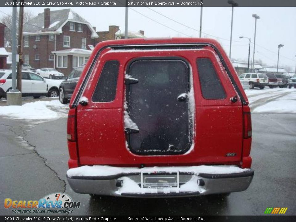 2001 Chevrolet S10 LS Crew Cab 4x4 Victory Red / Graphite Photo #3