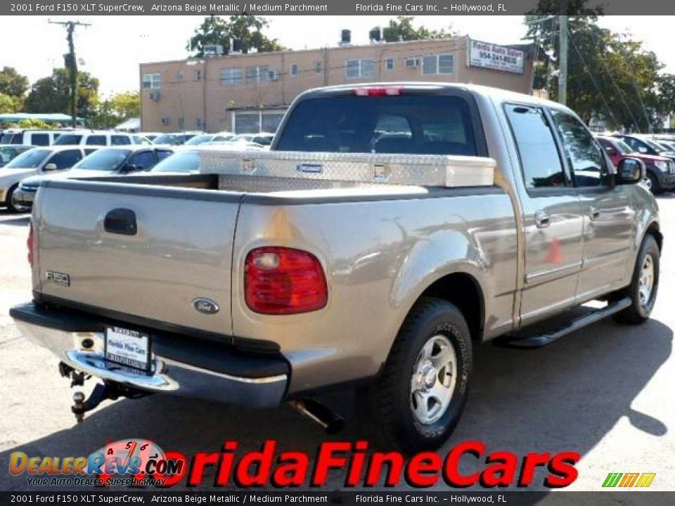 2001 Ford F150 XLT SuperCrew Arizona Beige Metallic / Medium Parchment Photo #2