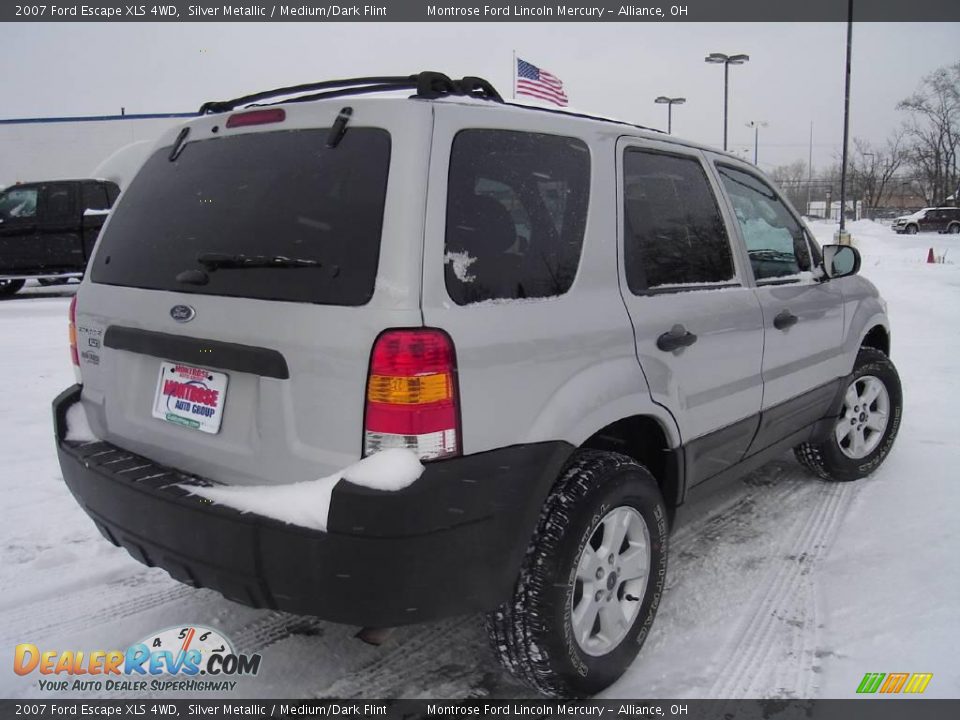 2007 Ford Escape XLS 4WD Silver Metallic / Medium/Dark Flint Photo #5