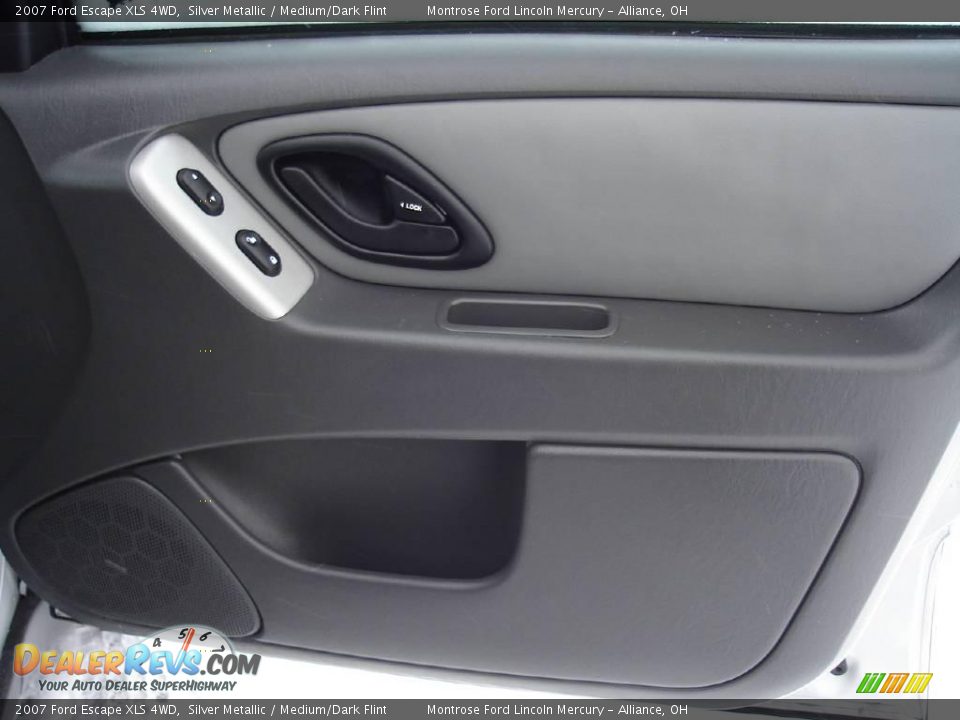 2007 Ford Escape XLS 4WD Silver Metallic / Medium/Dark Flint Photo #19