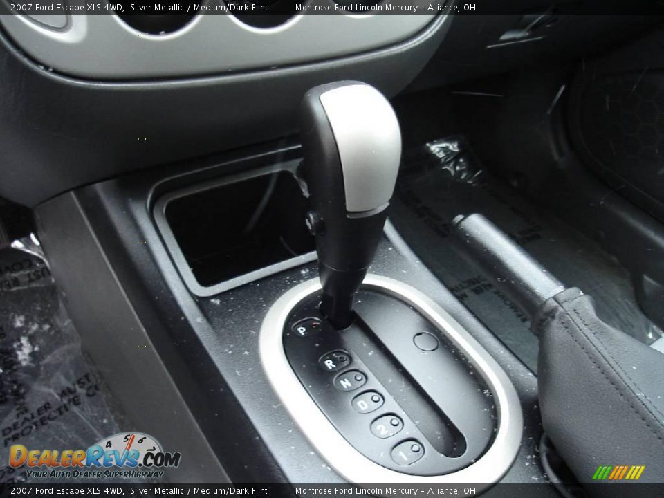 2007 Ford Escape XLS 4WD Silver Metallic / Medium/Dark Flint Photo #29