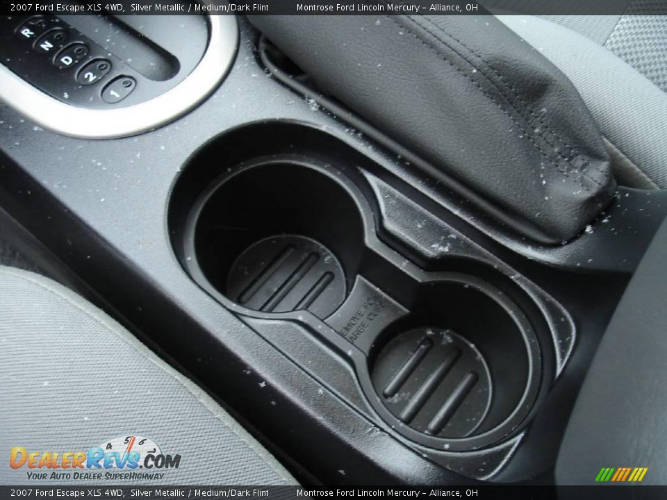 2007 Ford Escape XLS 4WD Silver Metallic / Medium/Dark Flint Photo #30