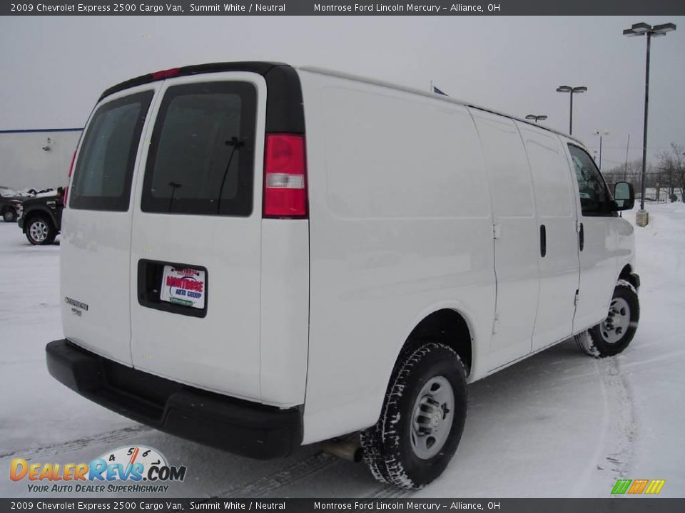 2009 Chevrolet Express 2500 Cargo Van Summit White / Neutral Photo #5