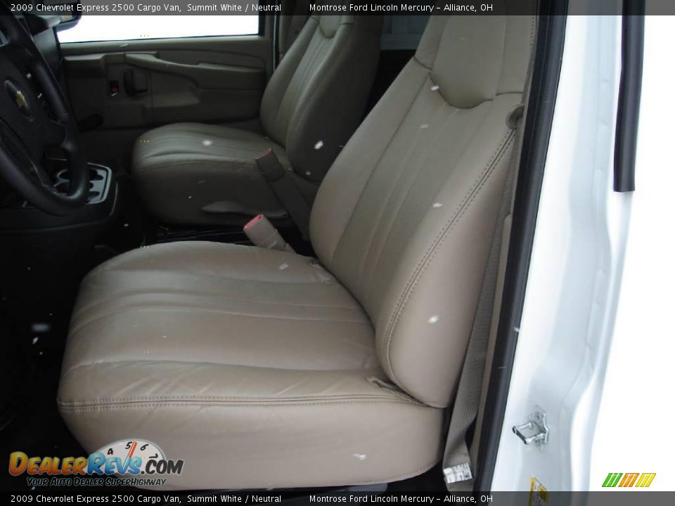 2009 Chevrolet Express 2500 Cargo Van Summit White / Neutral Photo #12