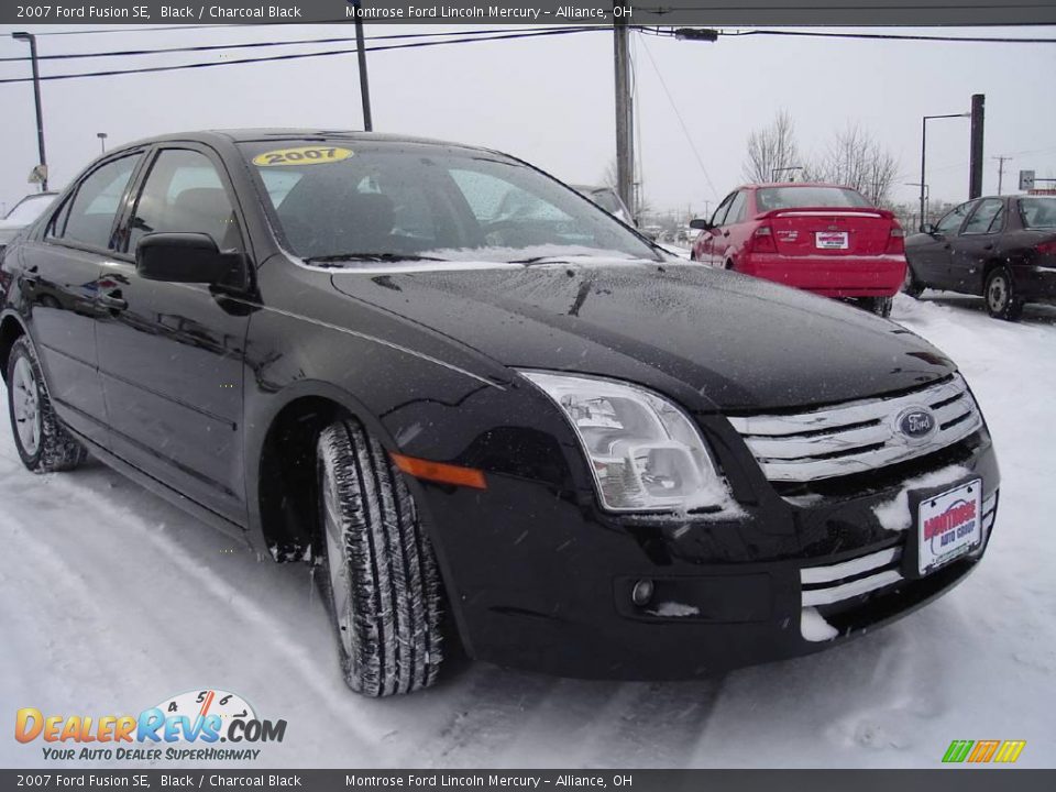 2007 Ford Fusion SE Black / Charcoal Black Photo #7