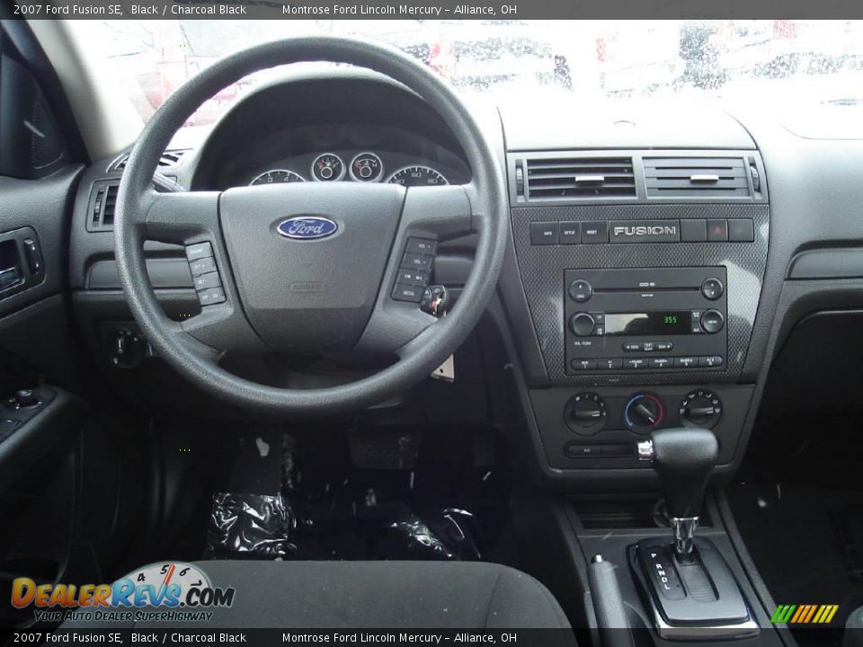 2007 Ford Fusion SE Black / Charcoal Black Photo #16