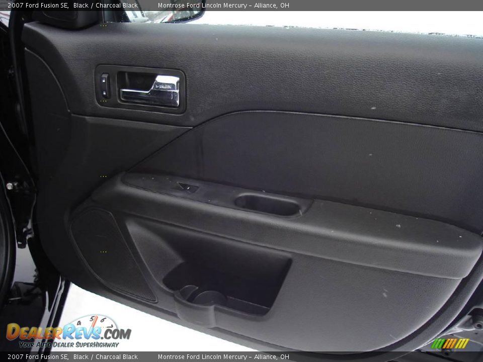 2007 Ford Fusion SE Black / Charcoal Black Photo #18