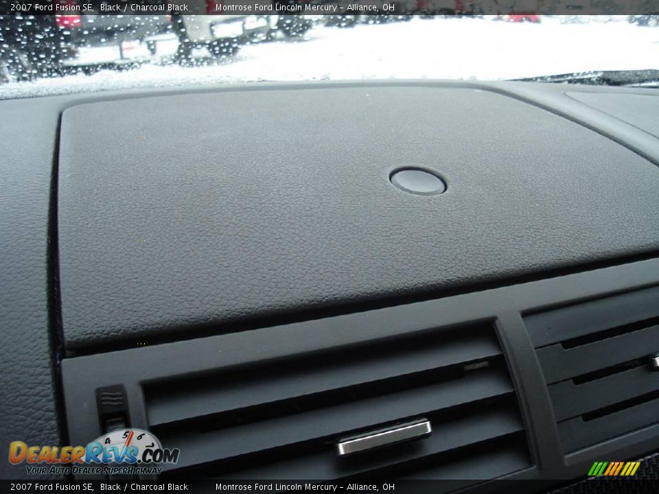 2007 Ford Fusion SE Black / Charcoal Black Photo #30