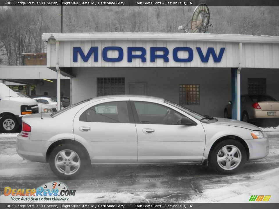 2005 Dodge Stratus SXT Sedan Bright Silver Metallic / Dark Slate Gray Photo #1
